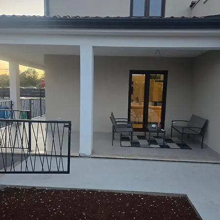 Kuca Za Odmor Kiara Villa *